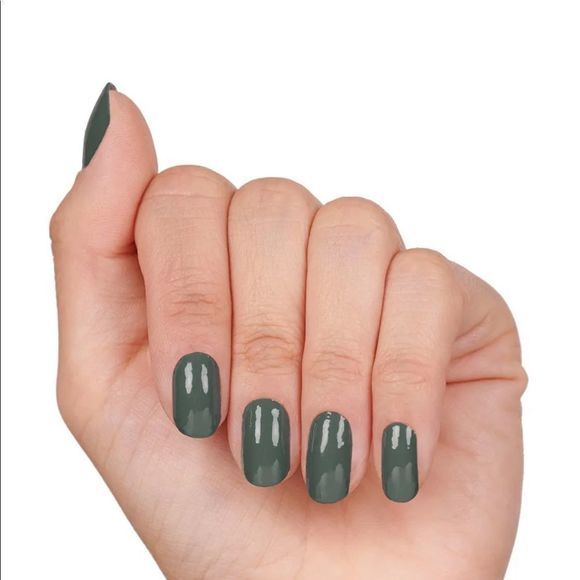 Color Street - She’s a Trooper, chic dark military green, creme finish - Picture 7 of 12
